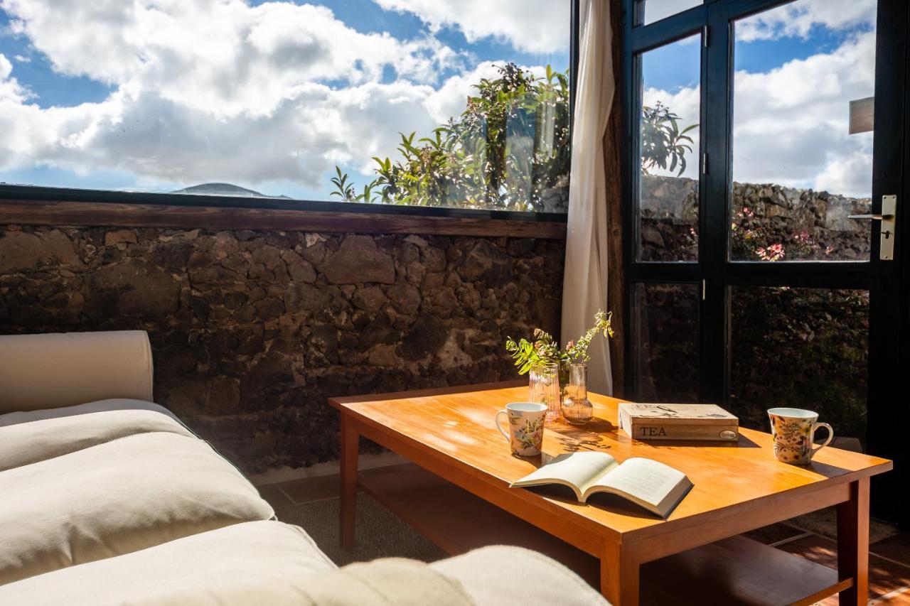 Villa Casa "Entre Vinedos" En Masdache Tías Exterior foto