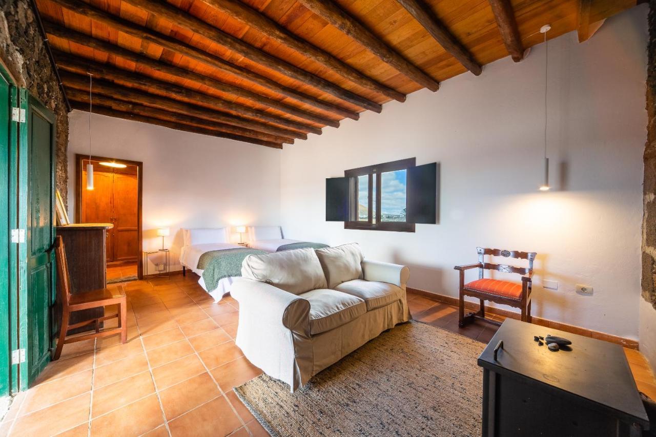 Villa Casa "Entre Vinedos" En Masdache Tías Exterior foto